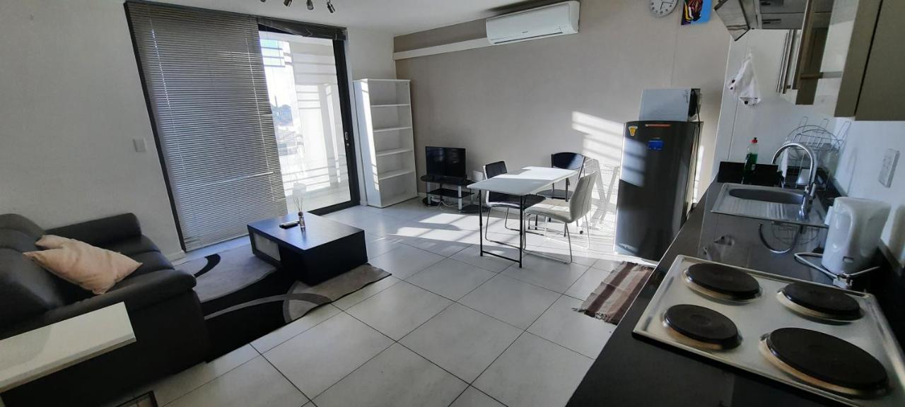 Kingelph Home-Stay Windhoek Kültér fotó